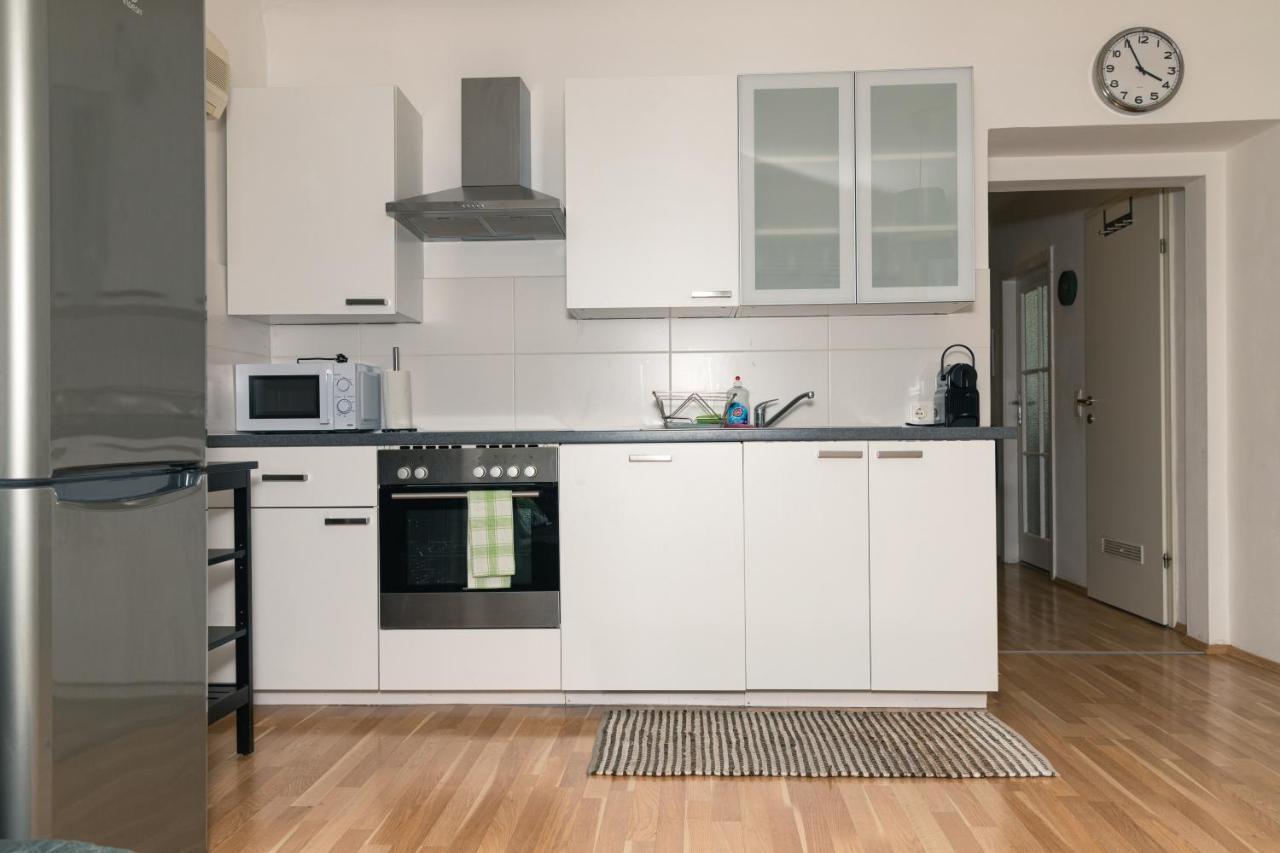 Milky Way Top Floor 2-Bedroom Apartment Air Condition 비엔나 외부 사진