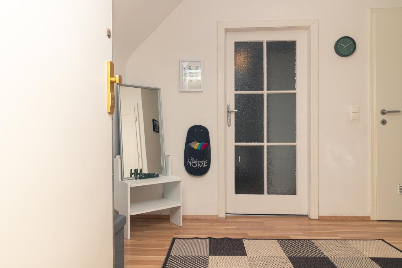 Milky Way Top Floor 2-Bedroom Apartment Air Condition 비엔나 외부 사진