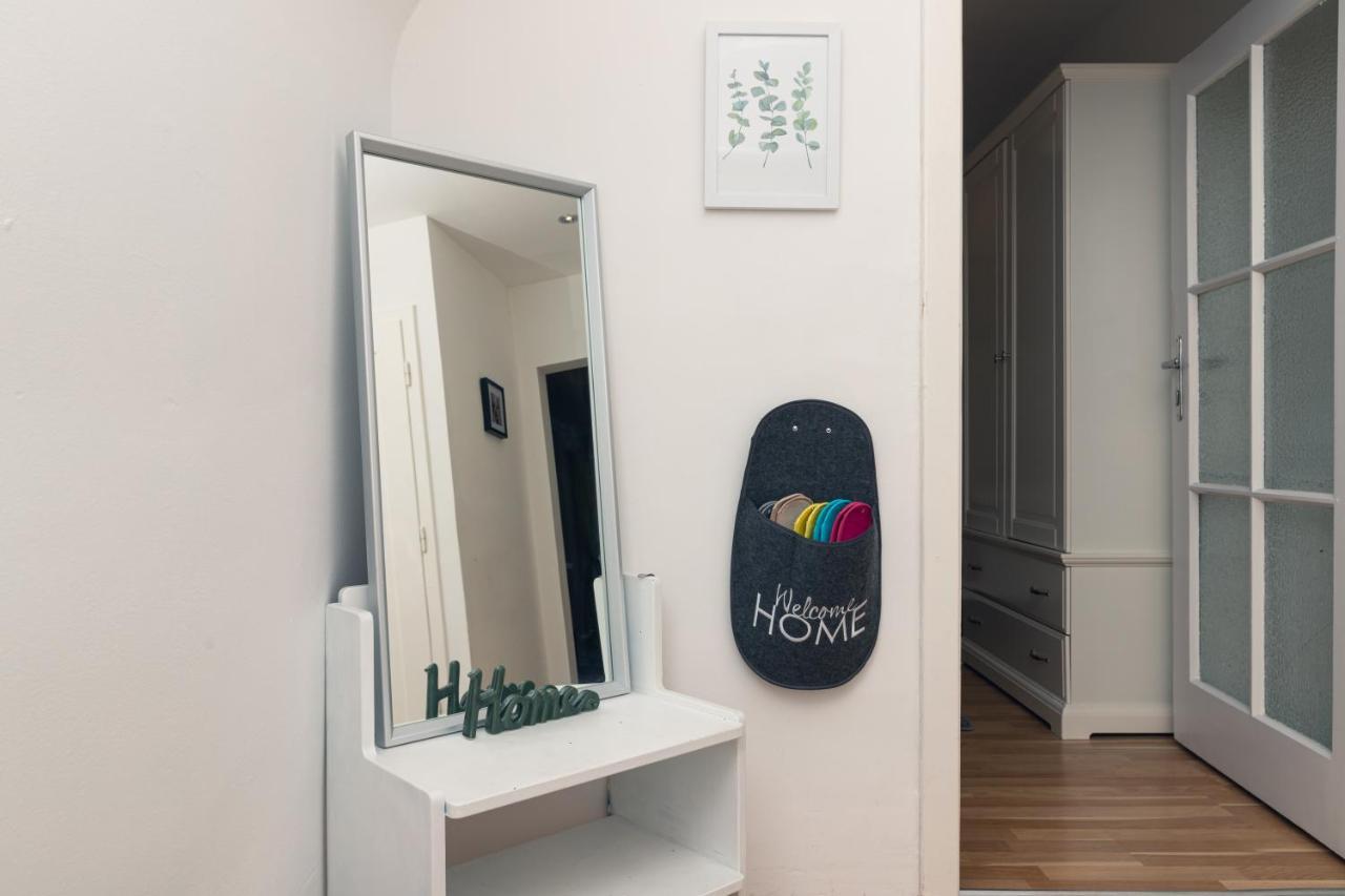 Milky Way Top Floor 2-Bedroom Apartment Air Condition 비엔나 외부 사진